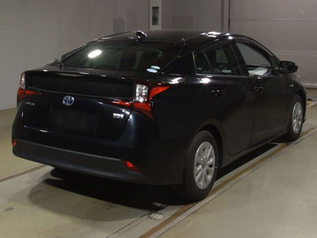 2019 Toyota Prius ZVW51[1]