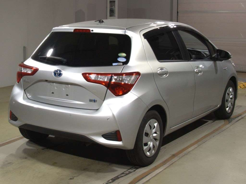 2019 Toyota Vitz NHP130[1]