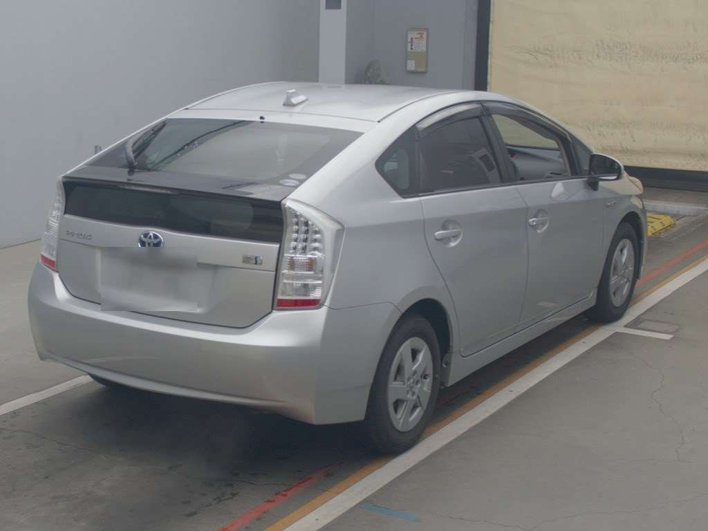 2011 Toyota Prius ZVW30[1]