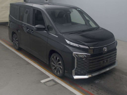 2022 Toyota Voxy