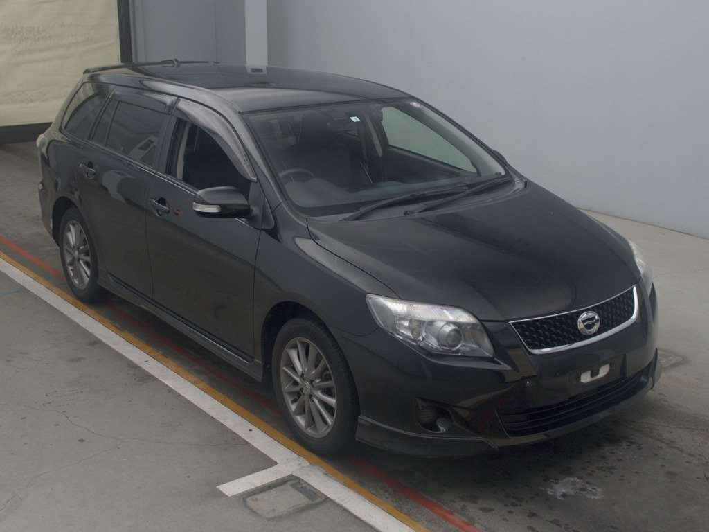 2011 Toyota Corolla Fielder NZE141G[2]