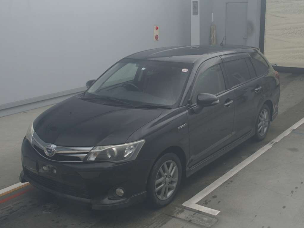 2013 Toyota Corolla Fielder NKE165G[0]