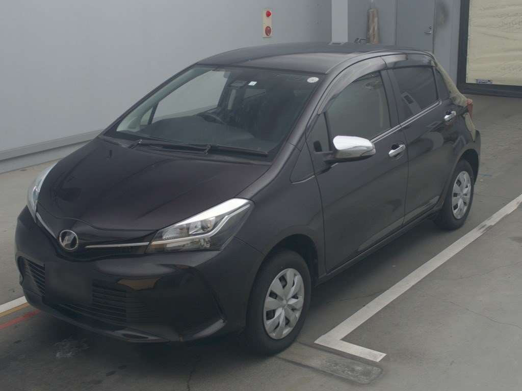 2016 Toyota Vitz NSP135[0]