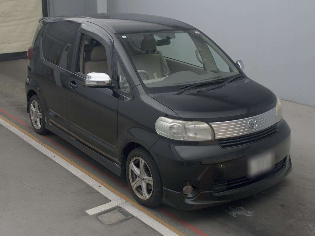 2010 Toyota Porte NNP11[2]