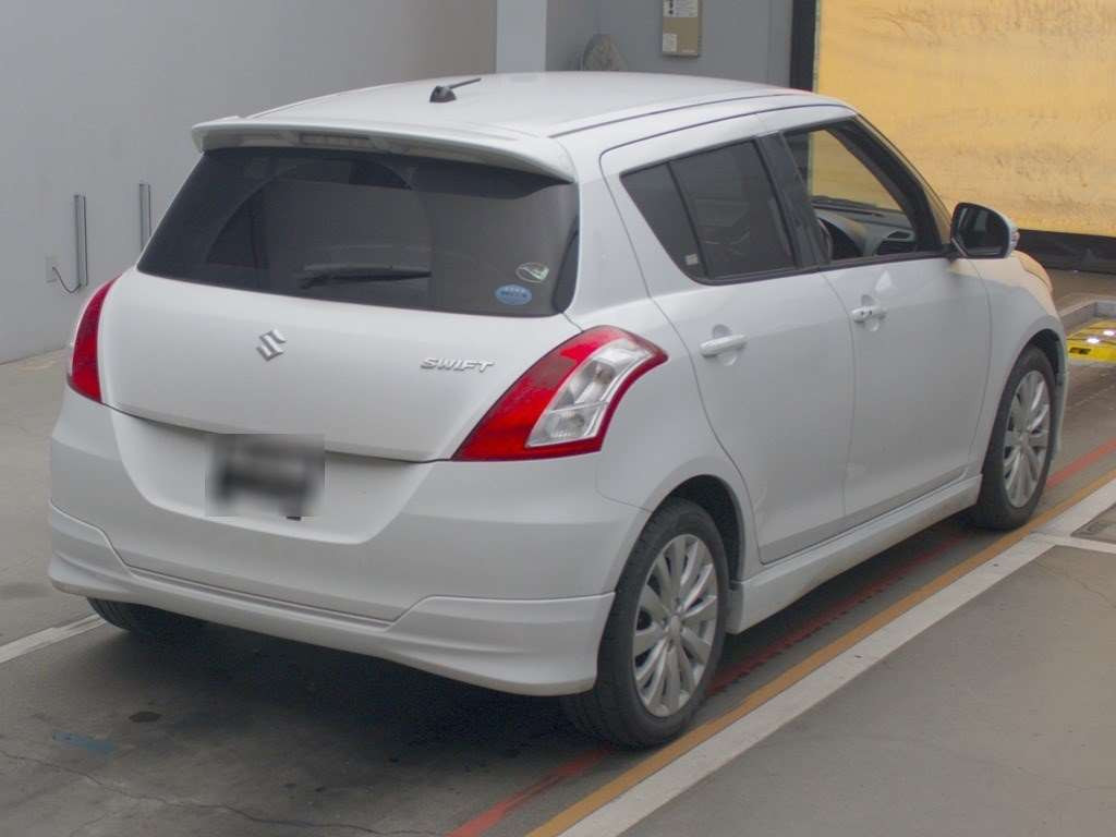 2012 Suzuki Swift ZC72S[1]