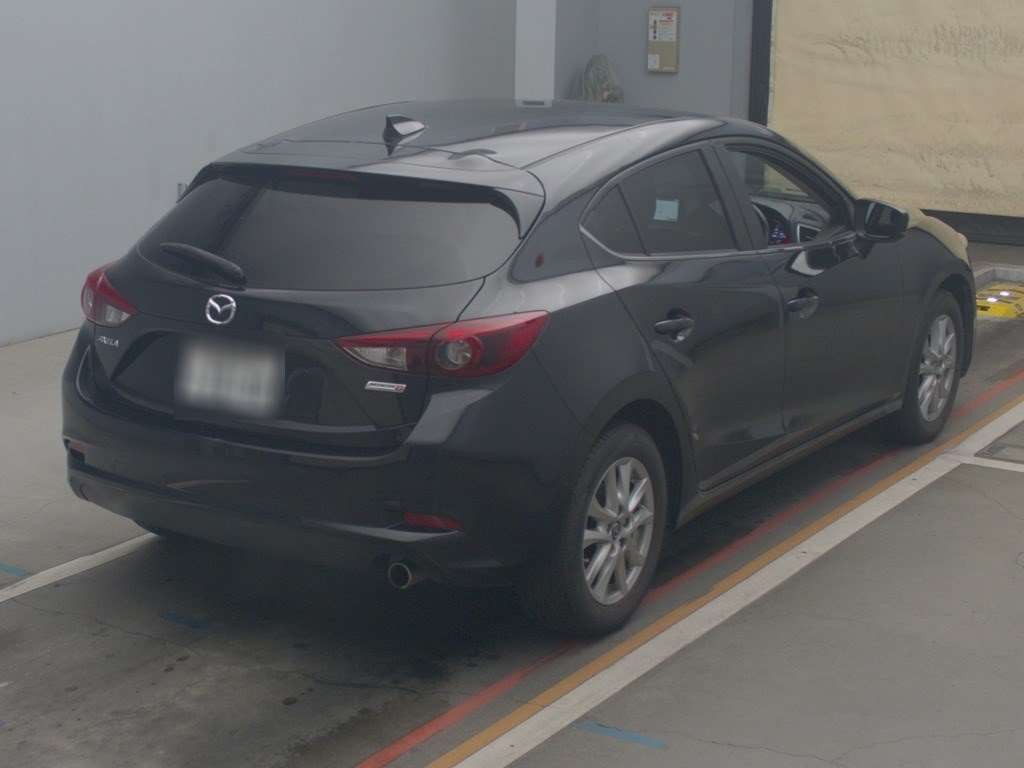 2016 Mazda Axela Sport BMLFS[1]