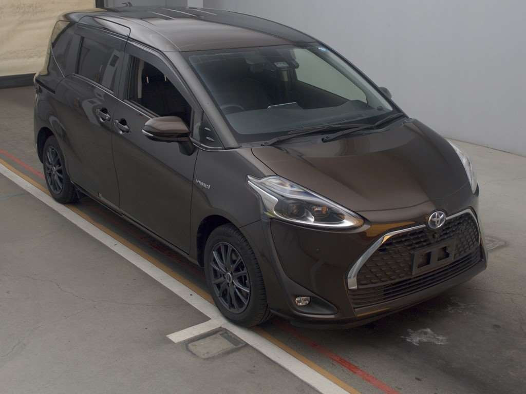 2019 Toyota Sienta NHP170G[2]