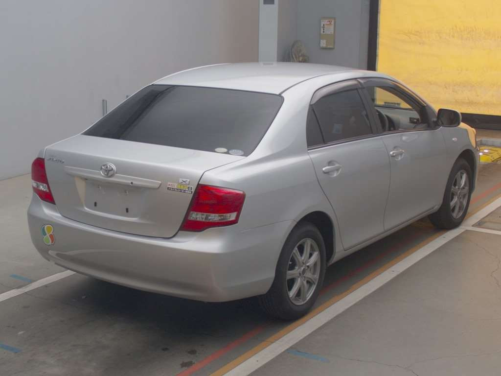 2011 Toyota Corolla Axio NZE141[1]