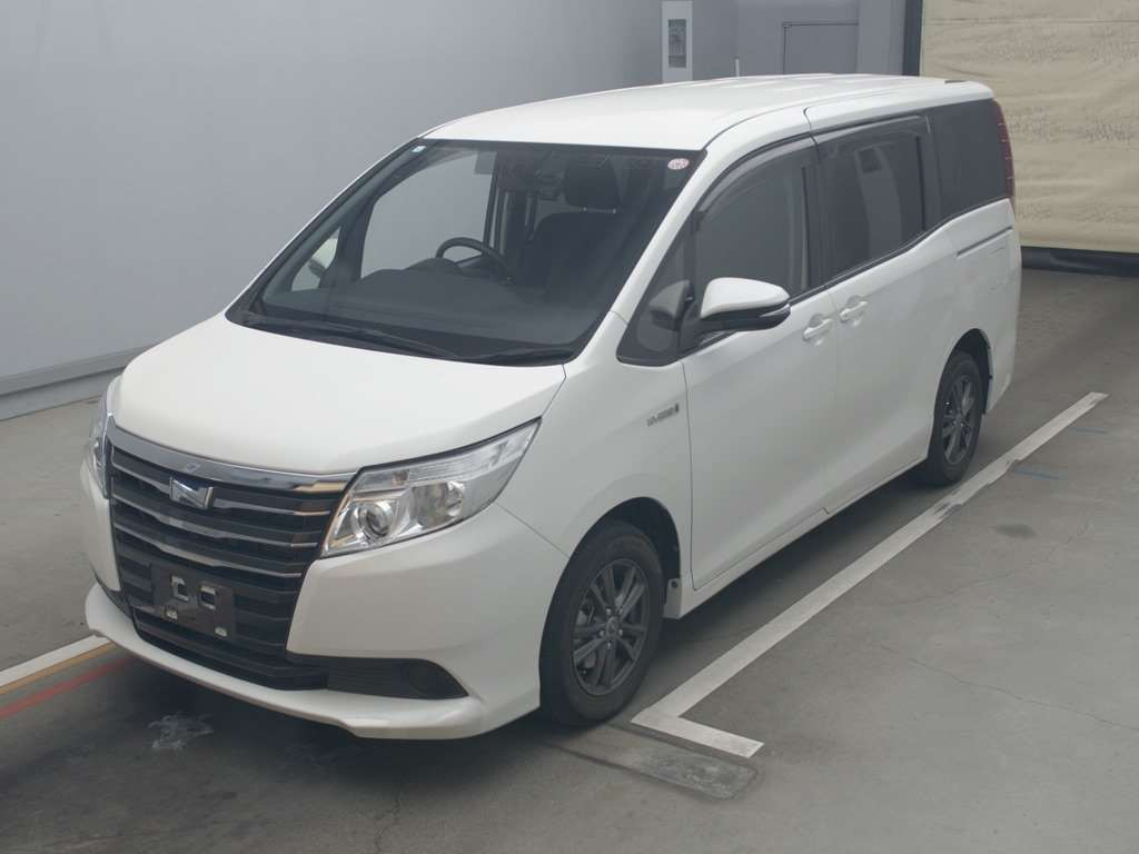 2014 Toyota Noah ZWR80G[0]