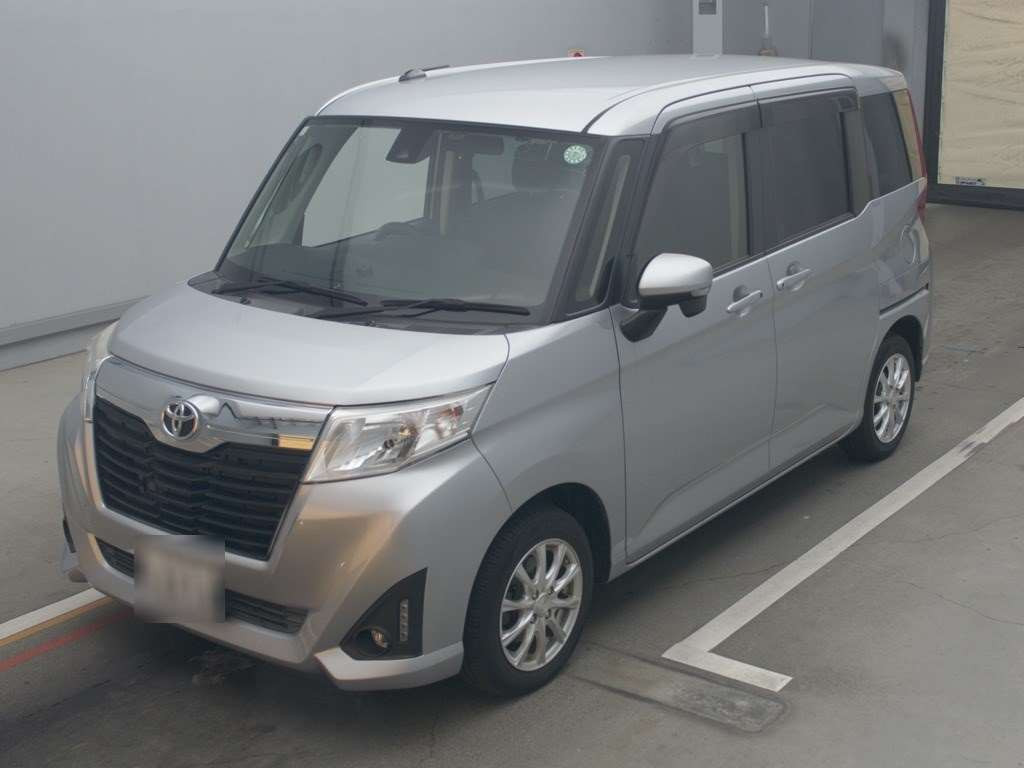 2017 Toyota Roomy M910A[0]