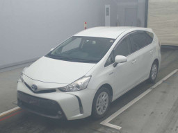 2015 Toyota Prius alpha