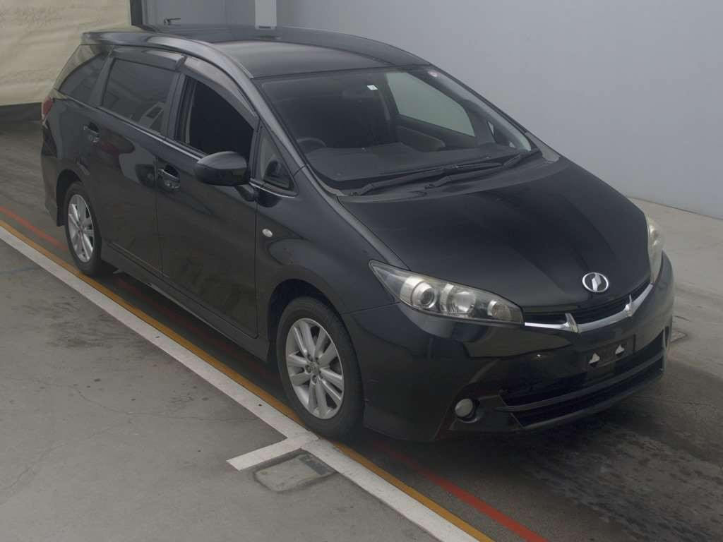 2010 Toyota Wish ZGE20W[2]