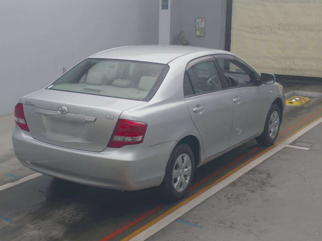 2009 Toyota Corolla Axio NZE141[1]