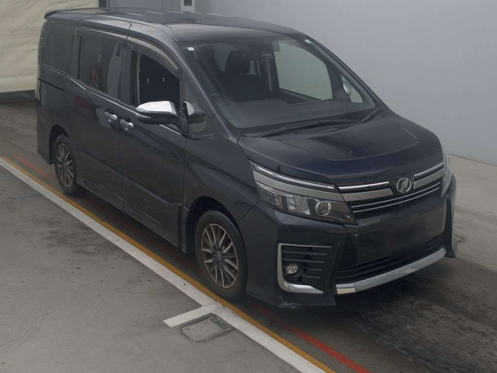 2017 Toyota Voxy ZRR80W[2]