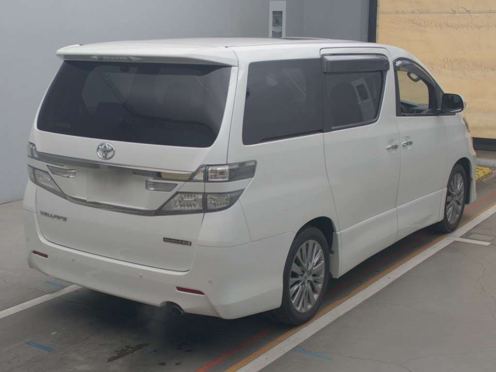 2013 Toyota Vellfire ANH20W[1]