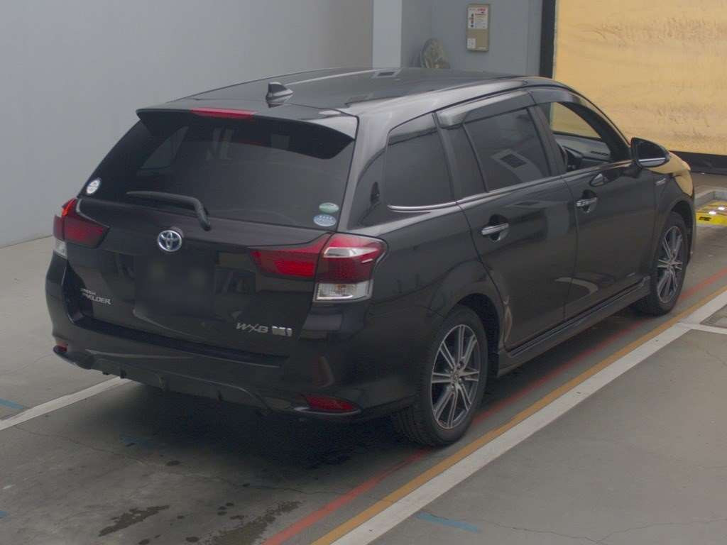 2015 Toyota Corolla Fielder NKE165G[1]