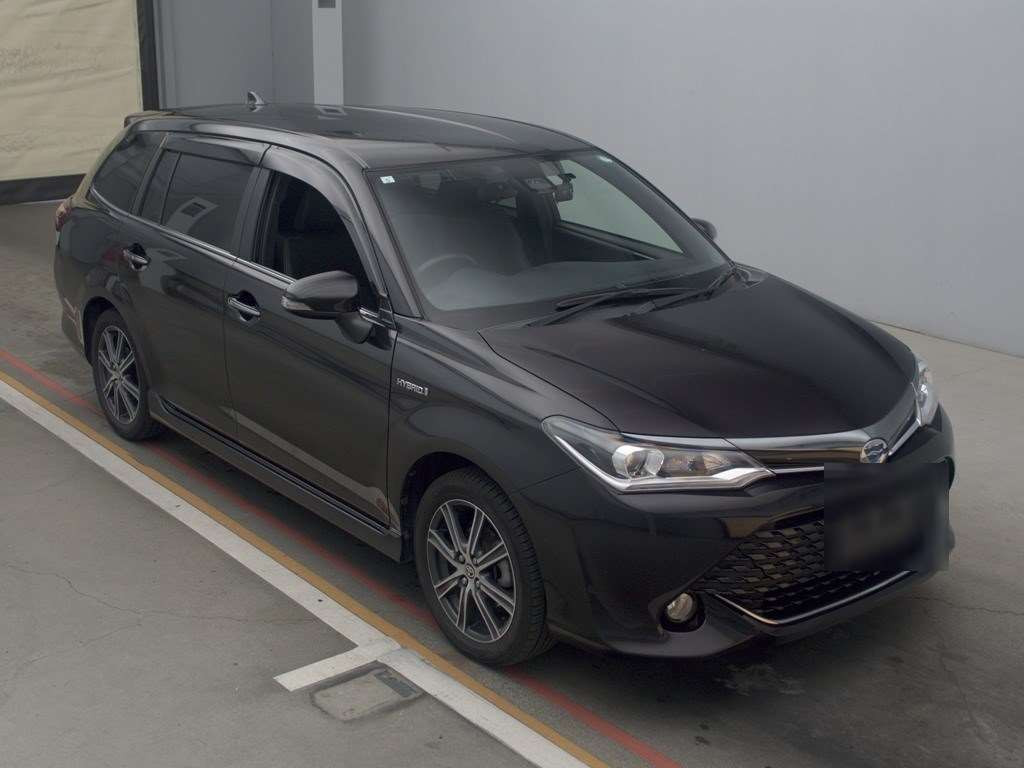 2015 Toyota Corolla Fielder NKE165G[2]