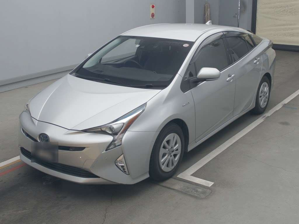 2017 Toyota Prius ZVW50[0]