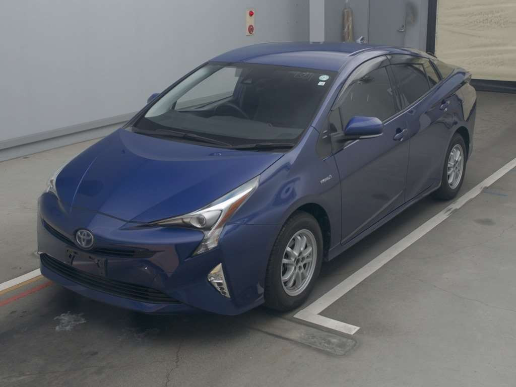 2018 Toyota Prius ZVW50[0]