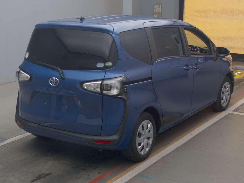 2016 Toyota Sienta NSP170G[1]