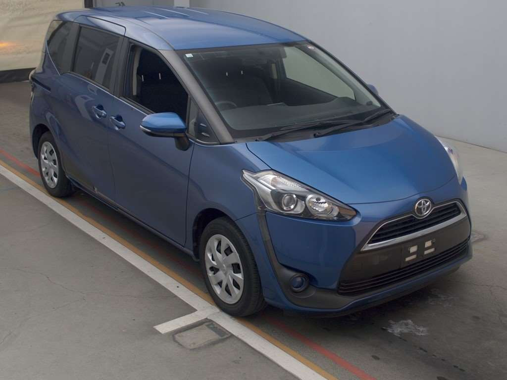 2016 Toyota Sienta NSP170G[2]