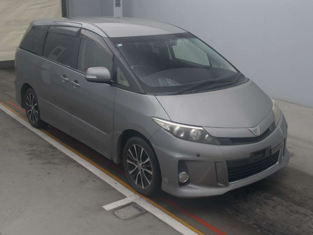 2013 Toyota Estima ACR50W[2]