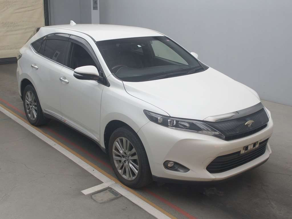 2016 Toyota Harrier ZSU60W[2]