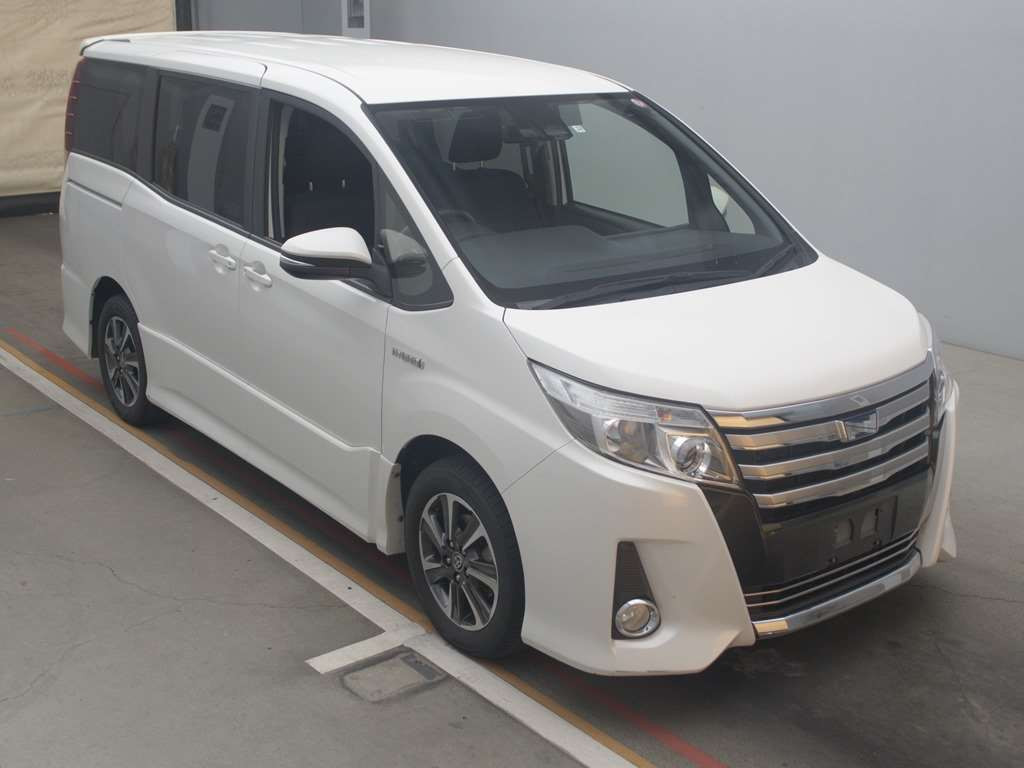 2016 Toyota Noah ZWR80W[2]