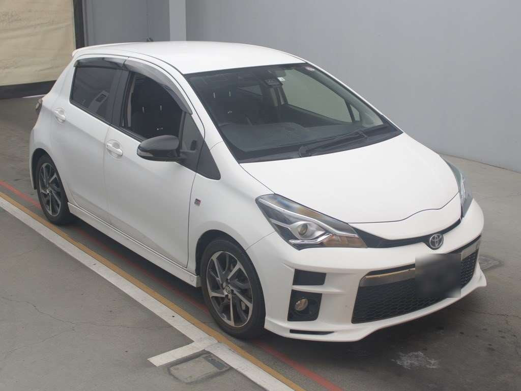 2018 Toyota Vitz NCP131[2]