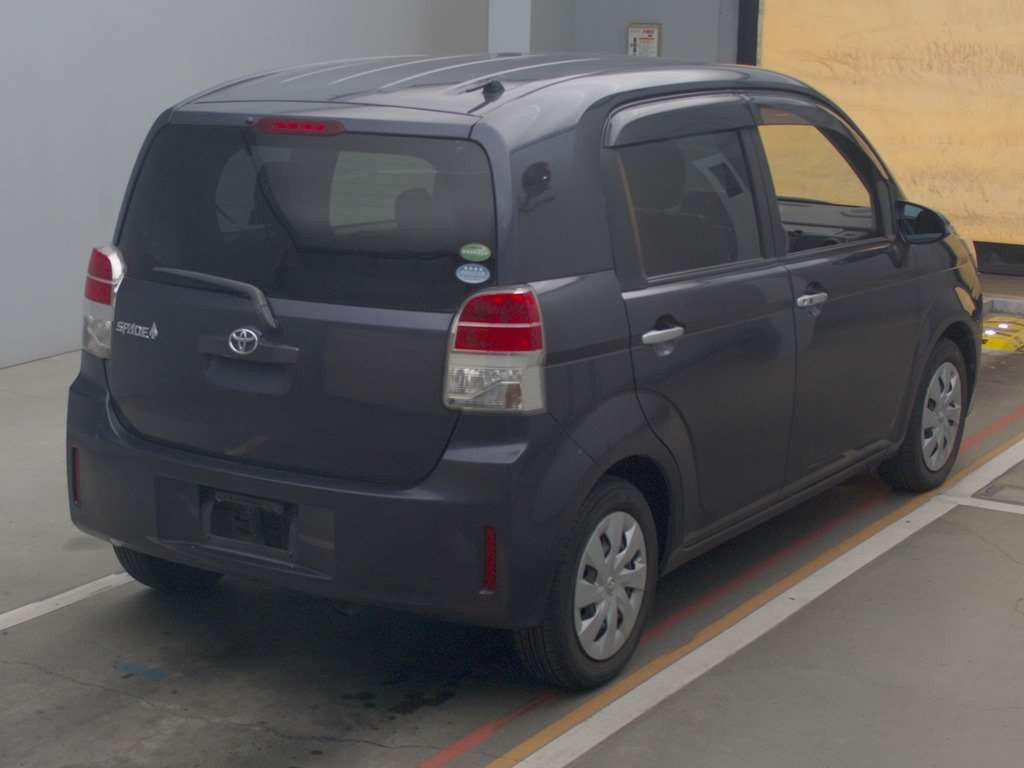 2015 Toyota Spade NCP141[1]