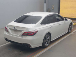 2019 Toyota Crown Hybrid