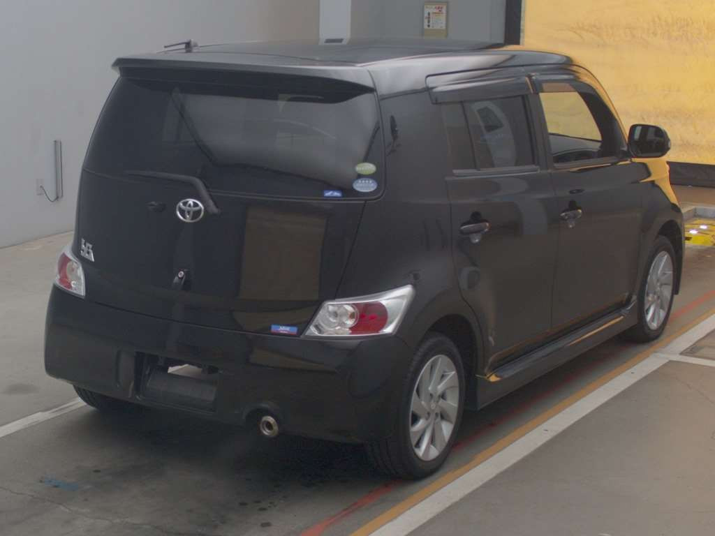 2010 Toyota bB QNC21[1]