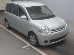 2015 Toyota Sienta