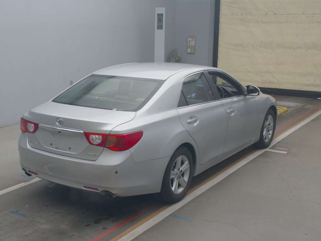 2011 Toyota Mark X GRX130[1]