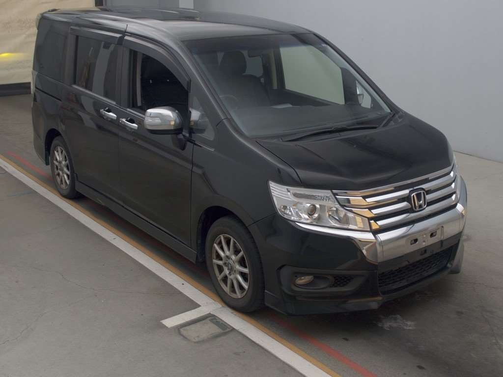 2014 Honda Step WGN Spada RK5[2]