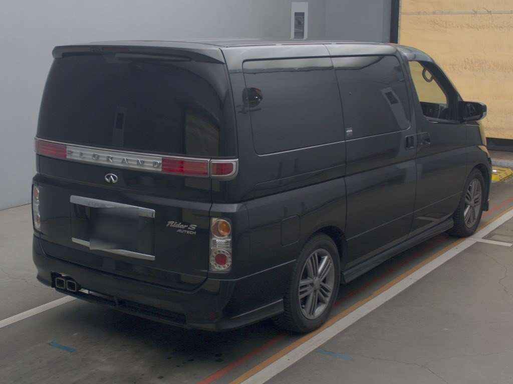 2007 Nissan Elgrand ME51[1]