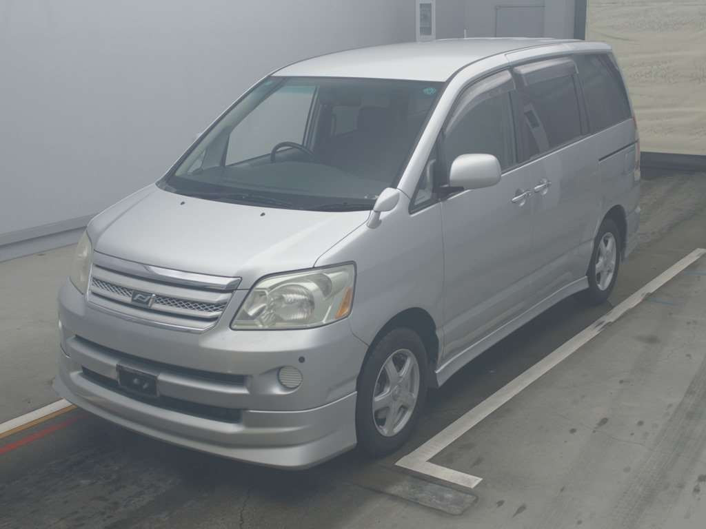 2006 Toyota Noah AZR60G[0]