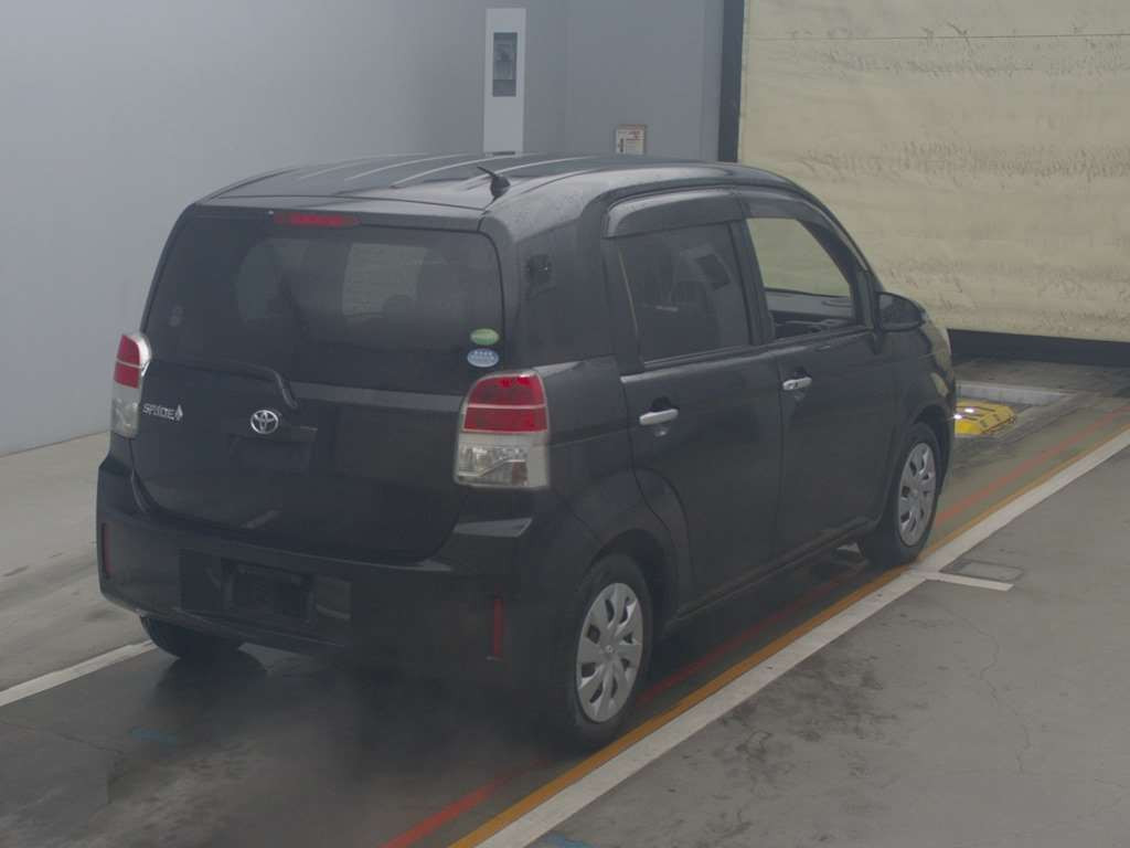 2014 Toyota Spade NCP141[1]