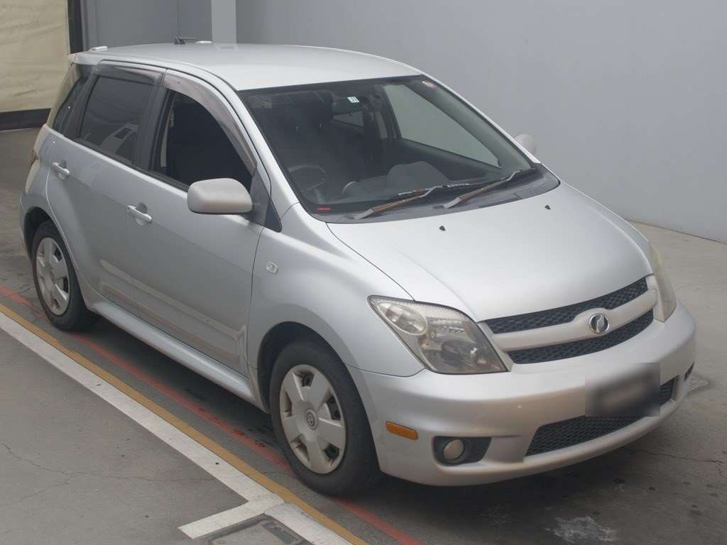 2006 Toyota IST NCP61[2]