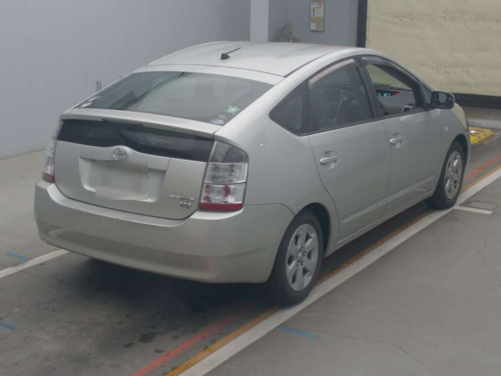 2004 Toyota Prius NHW20[1]