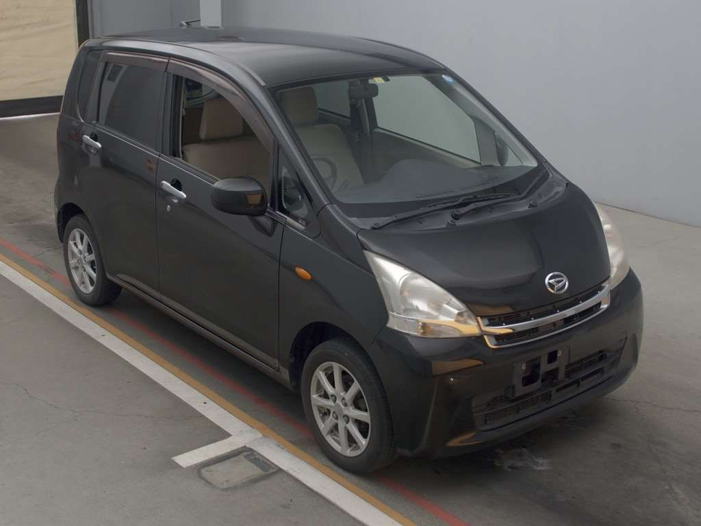 2011 Daihatsu Move LA100S[2]