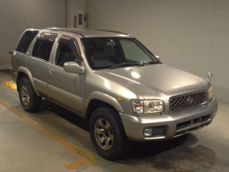 1999 Nissan Terrano