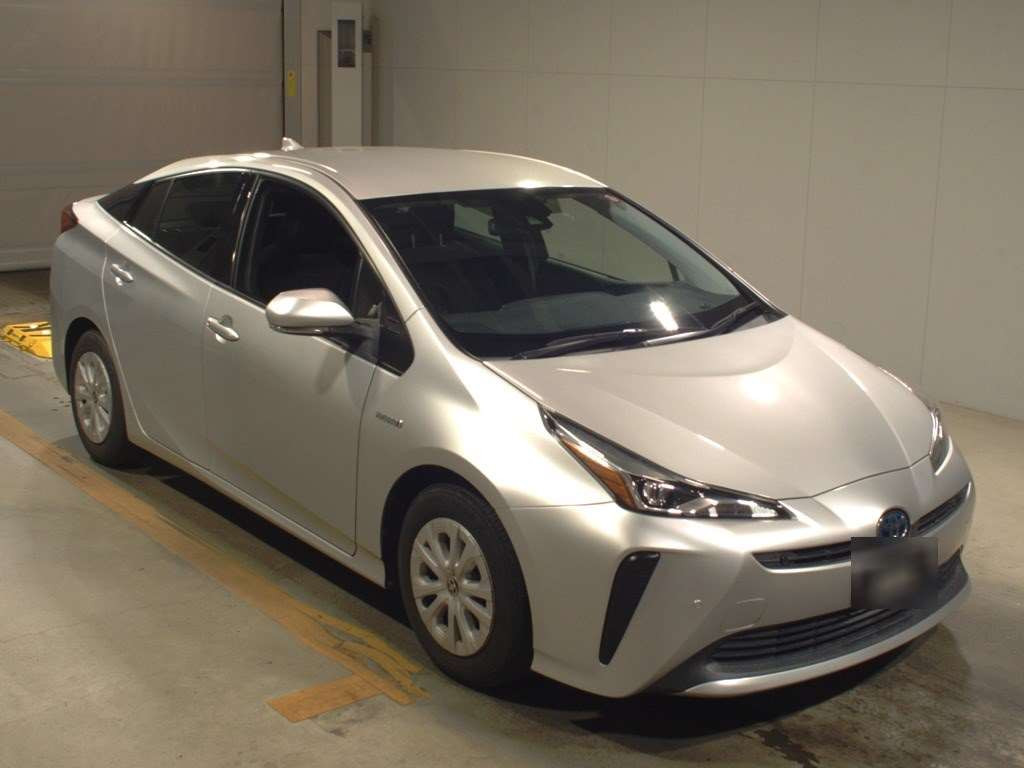 2019 Toyota Prius ZVW51[2]