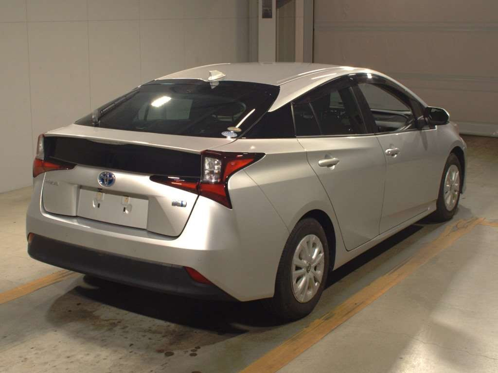 2020 Toyota Prius ZVW51[1]