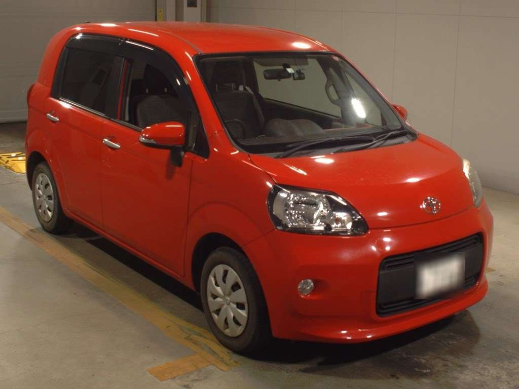 2014 Toyota Porte NSP140[2]