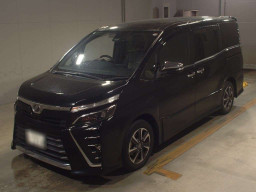 2018 Toyota Voxy