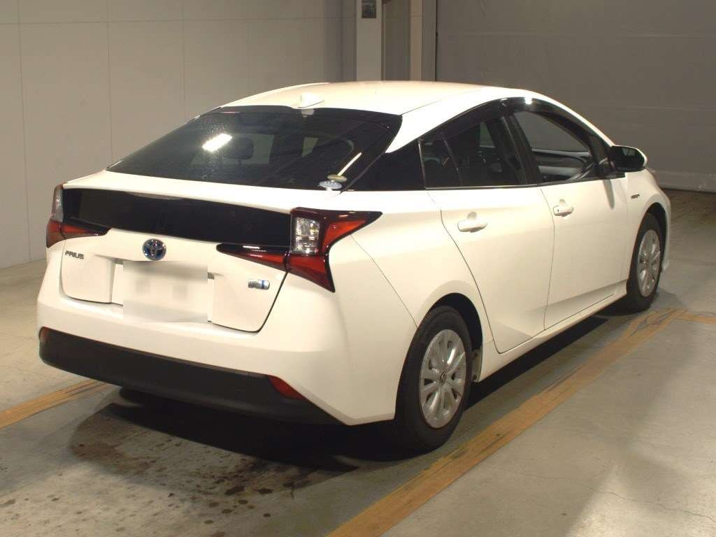 2019 Toyota Prius ZVW51[1]