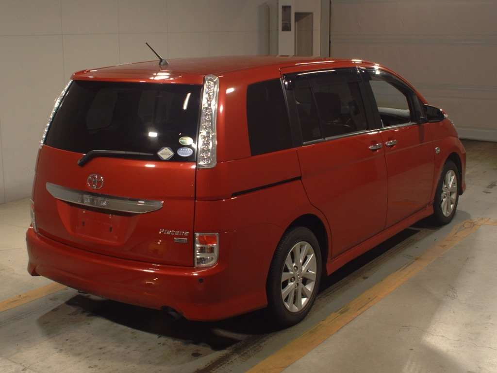 2014 Toyota Isis ZGM11W[1]