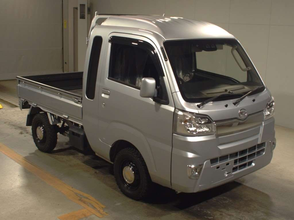 2020 Daihatsu Hijet Truck S500P[2]