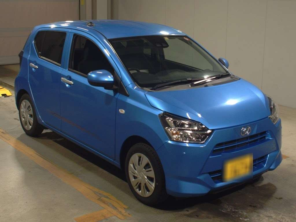 2022 Daihatsu Mira es LA350S[2]